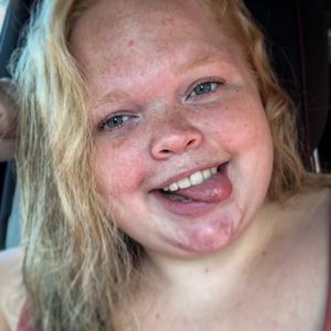 Meet your Posher, Rhian